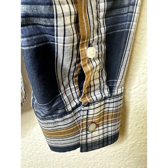 American Rag Womens Small Blue Flannel Longsleeve Button Down Shirt White Pocket - Picture 8 of 10